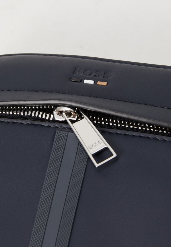 RAY ENVELOPE - Cross body bag3