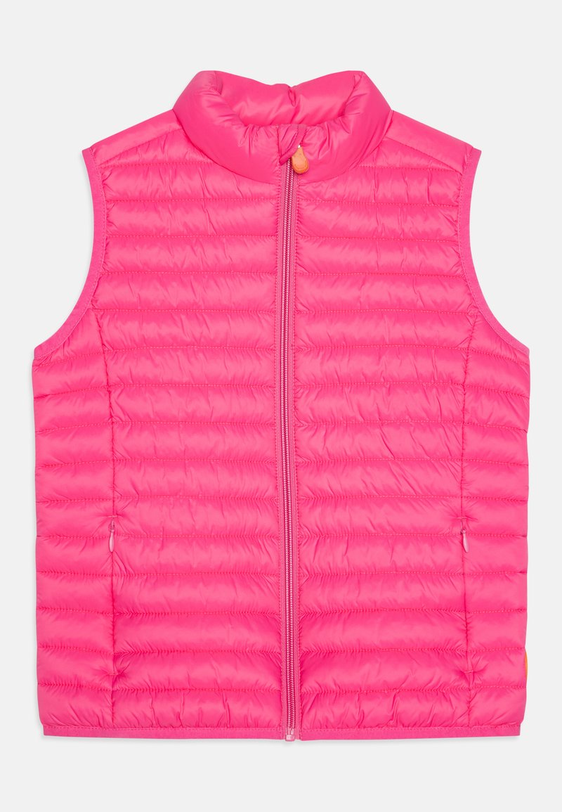 Gilet en duvet rose avec un col haut, doté d'une texture matelassée horizontale, d'une fermeture éclair à l'avant et de poches latérales. Conception légère et isolante.