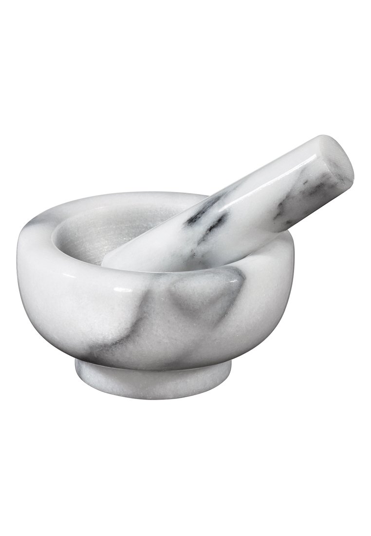 Conjunto de mortero y mano de mármol en blanco con vetas grises. Cuenco redondo con textura suave, mano cónica para moler.