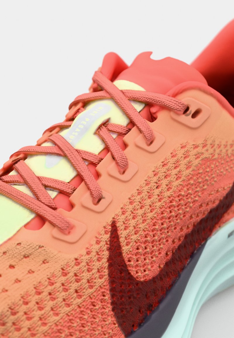 Nike Performance PEGASUS PLUS - Silniční běžecké boty - bright crimson/cave purple/lime blast/mint/hyper orange/barely volt
