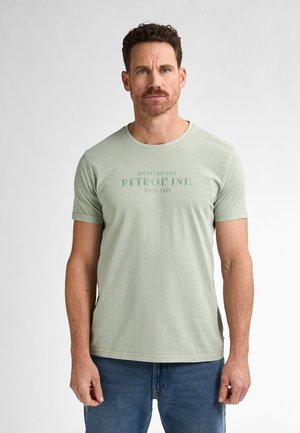 LOGO COBIA - Print T-shirt - desert sage