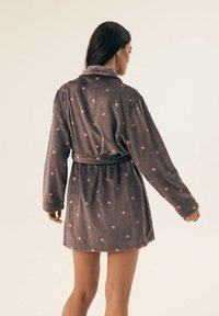 ESOTIQ RHEA szary