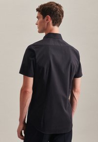 Seidensticker SLIM FIT - Camicia - black