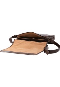 Borsa a messanger in pelle marrone con un morbido interno in suede color sabbia, dotata di un ampio scomparto aperto e di una tracolla regolabile.