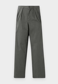 Pantaloni leggeri a pieghe in cotone grigio scuro con design a gamba dritta. Presentano una chiusura frontale con bottone e passanti per la cintura.