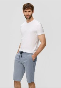 s.Oliver Shorts - tiefblau