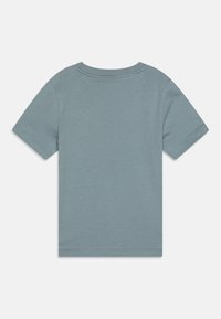 Lyle & Scott PLAIN - Basic póló - slate blue