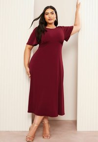 Friends Like These ITY FLUTTER SHORT SLEEVE MIDI - Denní šaty - burgundy red