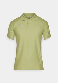 Lysegrøn polo t-shirt med krave, to knapper og korte ærmer. Hvide sidepaneler og et sølv Puma-logo på brystet.