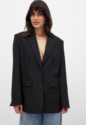 NA-KD WITH OPEN BACK - Pitkä takki - black