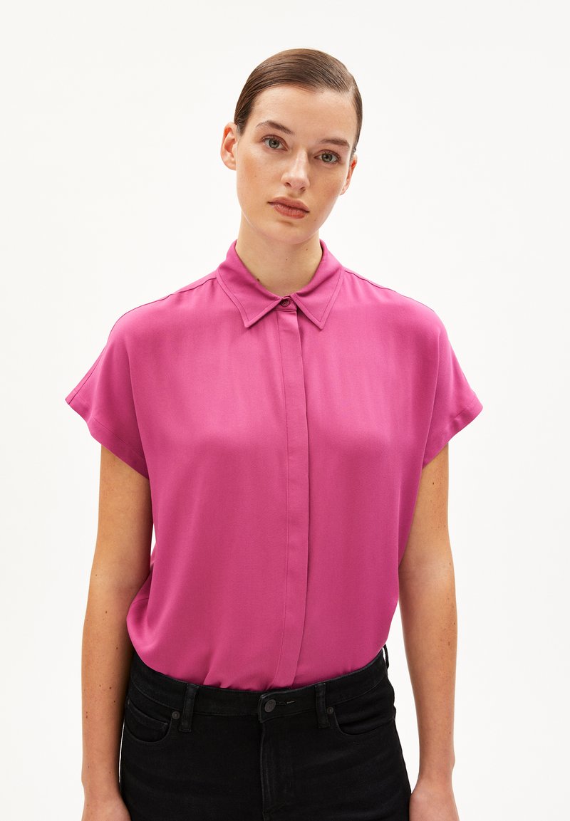 ARMEDANGELS LARISAANA - Hemdbluse - crushed berry