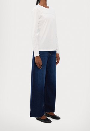 Top s dlouhým rukávem - white