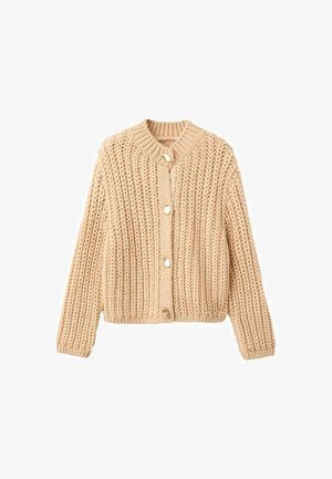 Beżowy kardigan z grubej przędzy, z długimi rękawami, prążkowanym kołnierzem i czterema unikalnie ukształtowanymi guzikami z przodu.