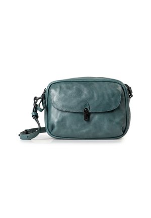 Borsa a tracolla in pelle verde acqua con forma rettangolare, pattina frontale e chiusura nera. Cinghia regolabile e superficie liscia e strutturata.