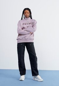 Nike Sportswear LOGO - Mikina - light violet ore/platinum violet/burgundy crush