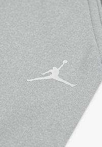 Jordan JDN EASE UNISEX - Pantalones deportivos - light gray heather