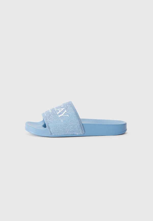 UP W UNITED - Slippers