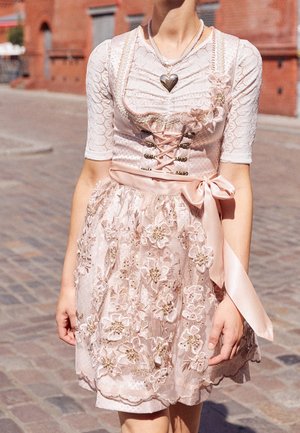 Krüger Dirndl, Dirndl - light pink