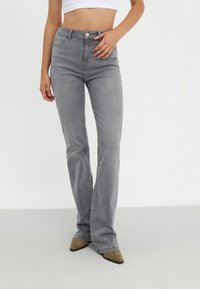 Even&Odd Tall Trapezaste traperice - grey denim