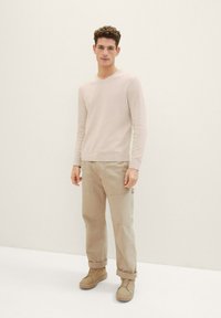 TOM TAILOR MIT V-AUSSCHNITT - Pullover - silver ecru light melange