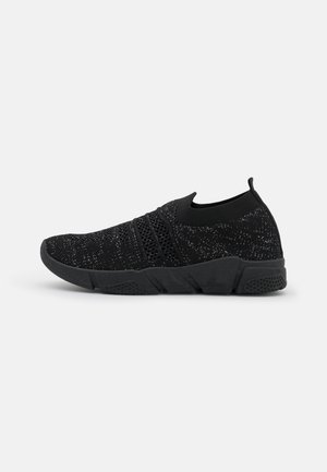 Sneaker low - black