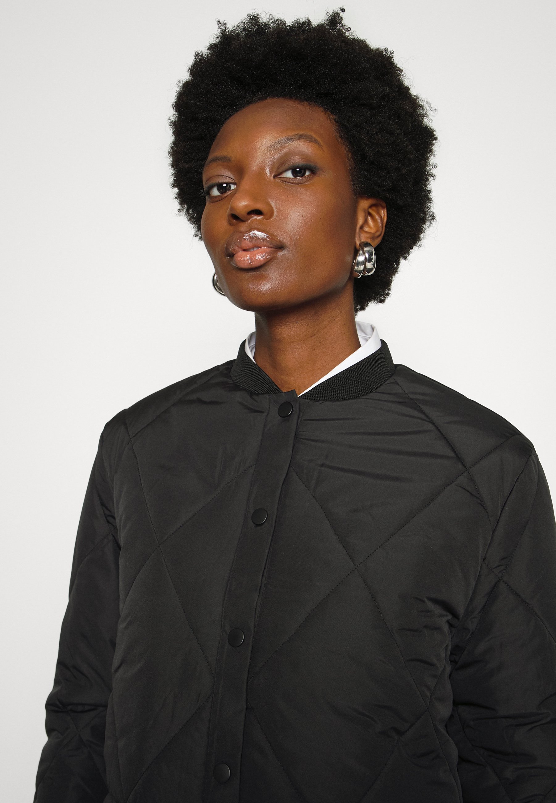 lightweight diamond quilted jacket