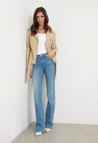 Guess NEW AGNES  - Giacca in similpelle - beige