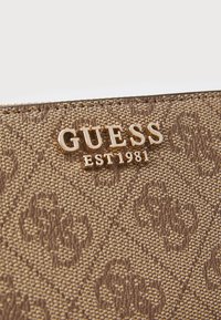 Guess - LAUREL II ZIP - Portofel - latte Imagine miniatură 1