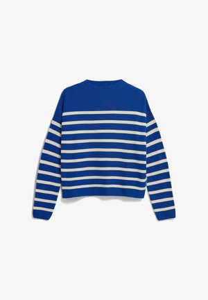 Pull bleu à rayures horizontales blanches, texture côtelée, col rond et manches longues. Coupe courte avec épaules tombantes.