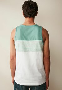 Next REGULAR FIT - Topp - green
