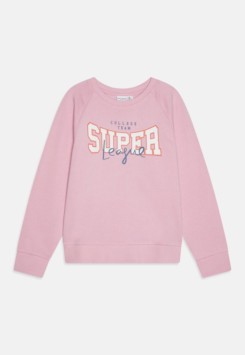 Sudadera rosa con mangas raglán, que presenta un gran gráfico "SUPER League" en texto blanco, naranja y azul en el frontal.