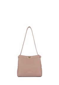 Sac à main en cuir beige d'une forme structurée, avec une quincaillerie dorée et une bandoulière unique. Il dispose d'un fermoir sur le dessus et d'un détail de logo à l'avant.