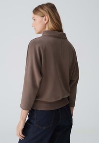 Thumbnail Image 3