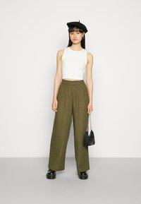 ONLY TOKYO - Calças - kalamata