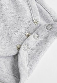Thumbnail Image 7