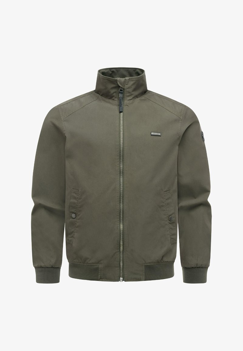 Olivgrüne Reißverschlussjacke mit Stehkragen, zwei vorderen Taschen mit Druckknöpfen, gerippten Bündchen und Saum sowie einem kleinen Logopatch auf der Brust und dem Ärmel.