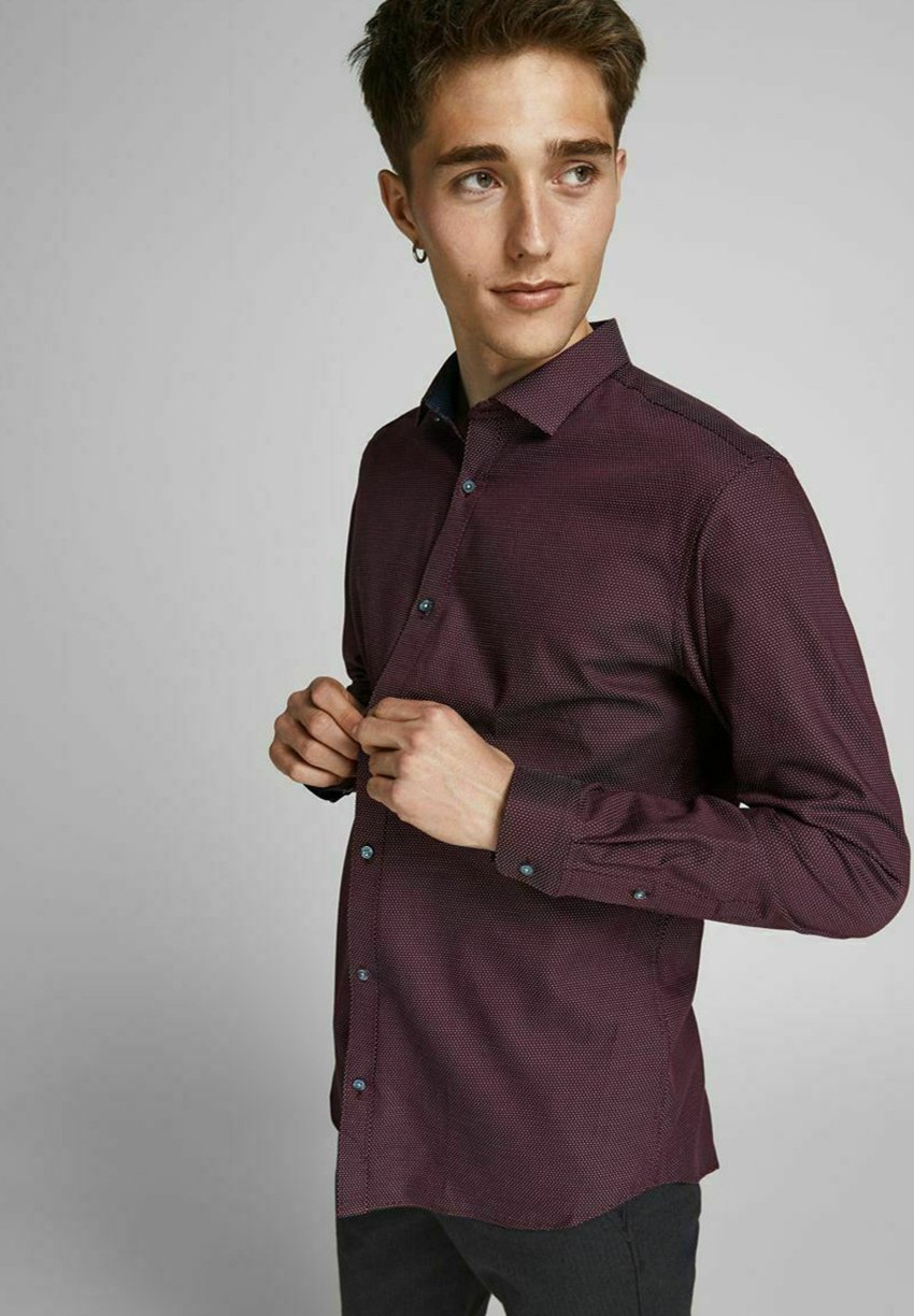 Herren SLIM FIT DOBBY - Hemd Herren SLIM FIT DOBBY - Hemd