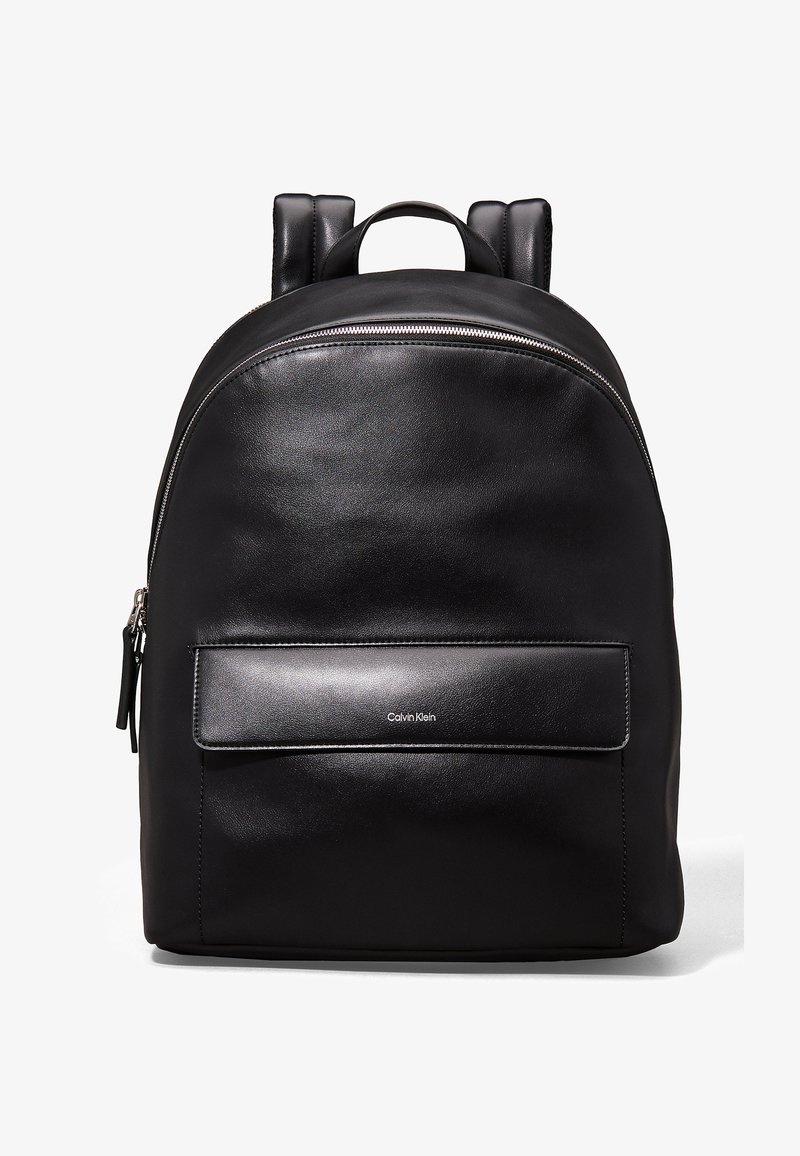 calvin klein leather backpack mens Men Emblem Black Poly W29 minimal aesthetic that often dedicates sole detail to iconic branding Calvin Klein Rucksack - ck