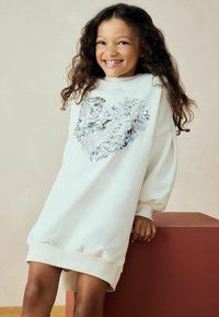 Next REGULAR FIT - Abito in maglia - ecru white sequin heart