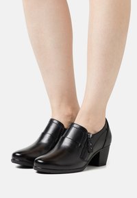 Jana Pumps - black