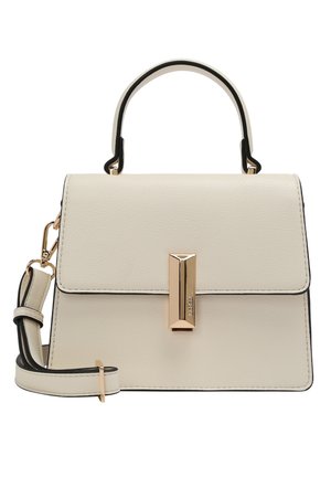 Sac à main en cuir beige avec poignée supérieure, fermoir rectangulaire doré et bandoulière amovible avec boucle dorée.