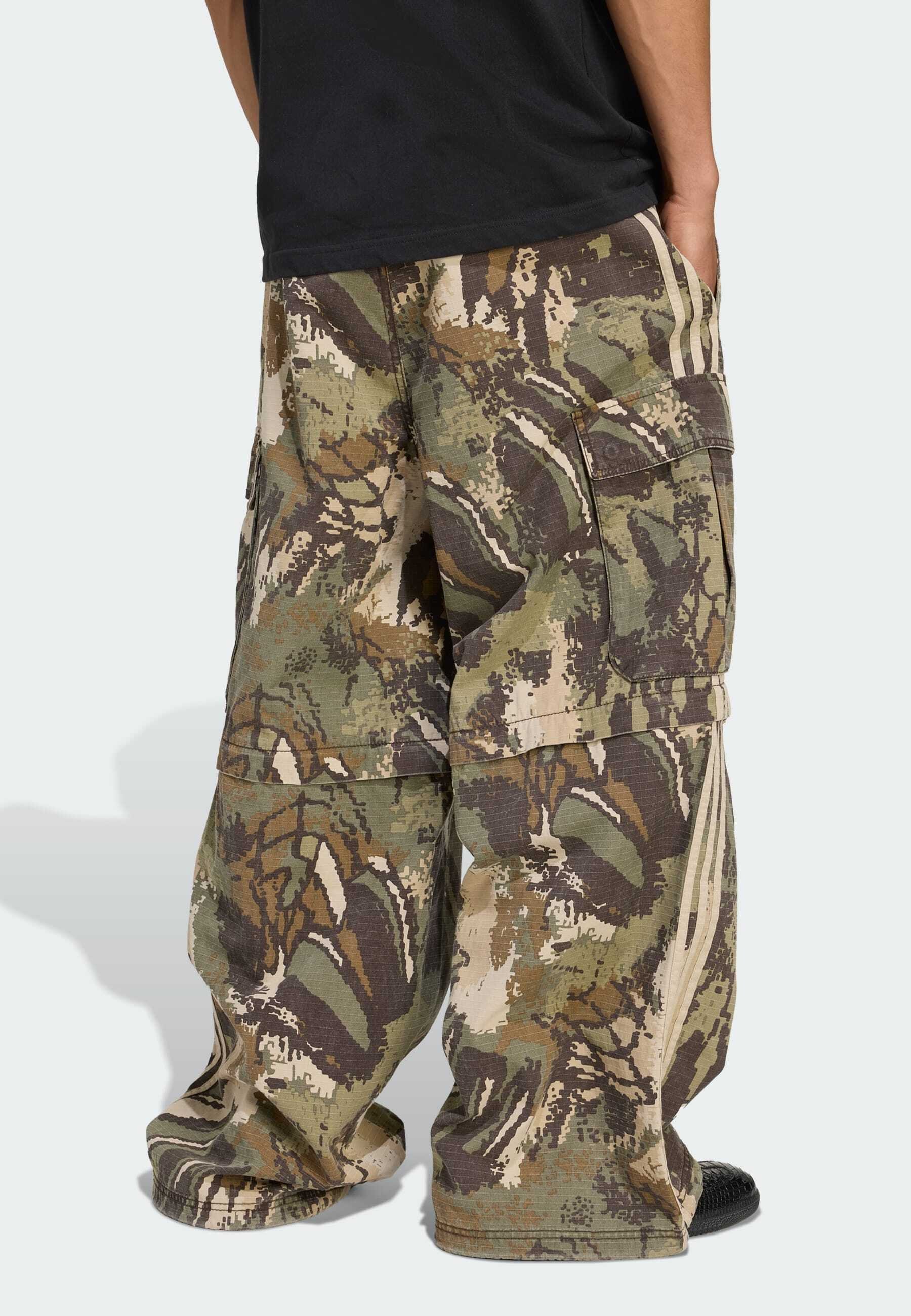 adidas Originals ZIPOFF - Cargo trousers - multicolor orbit green
