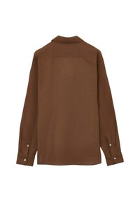 Camicia marrone a maniche lunghe realizzata in tessuto testurizzato, con colletto e polsini con bottone, dotata di un design posteriore pulito e priva di decorazioni.