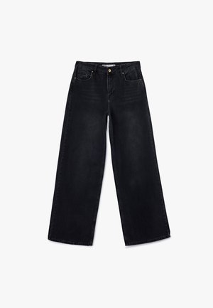 Jeans in denim nero a gamba larga realizzati in cotone, con cinque tasche, chiusura frontale con bottone e una leggera texture scolorita.