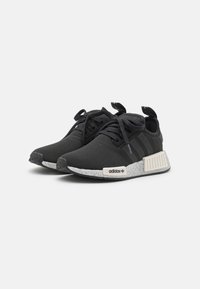 adidas Originals NMD R1 - Sneakers low - core black/silver metallic/chalk white