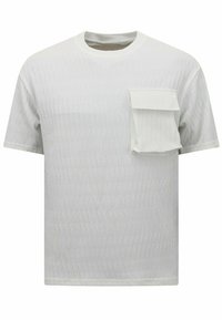 Witte t-shirt met korte mouwen, voorzien van een gestructureerd golvend patroon en een vierkant zakje op de linkerkant van de borst. Ronde halslijn en regular fit.