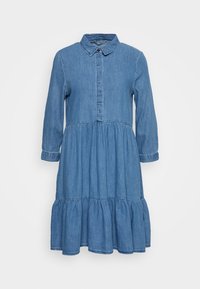 Jeansklänning med krage, knäppning framtill, trekvartslånga ärmar och flikig volangnedre kant. Ljusblå färg med subtil textur.