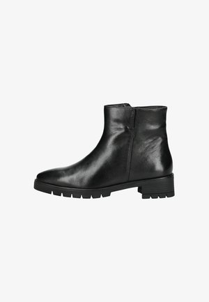Bottines en cuir noir avec une finition lisse, bout arrondi et un petit talon carré. Présente une fermeture éclair sur le côté et une semelle en caoutchouc texturée.