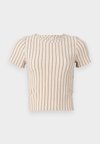 ONL30 BILL O NECK SHORT - T-shirts med print - summer sand/black