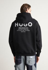 HUGO NAZARDO - Mikina - black